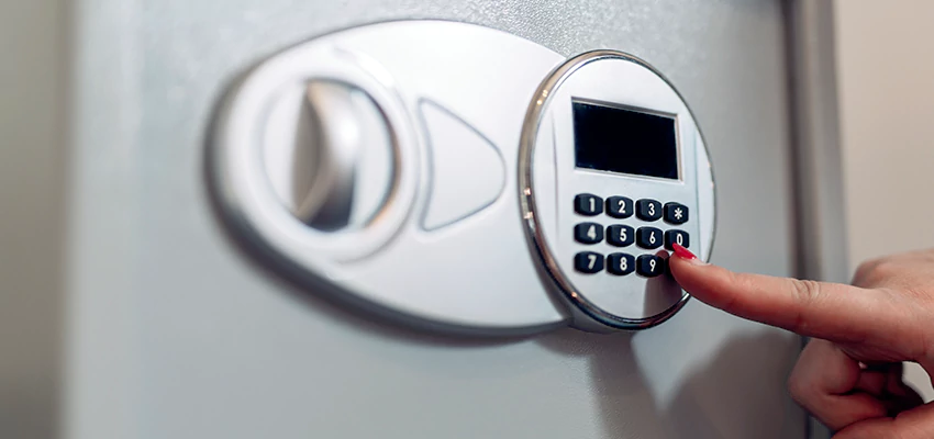 Jewelry Safe Cracking in Templeton, California