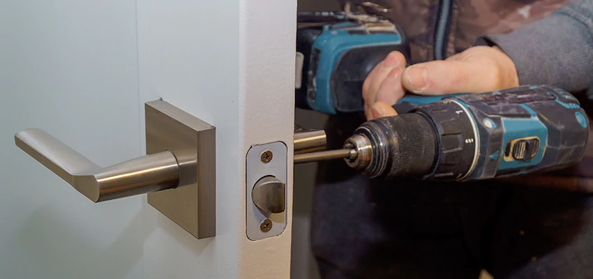 Broken Door Handle Lock Repair in Templeton, California