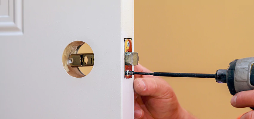 Stuck Door Knobs Repair in Templeton, CA